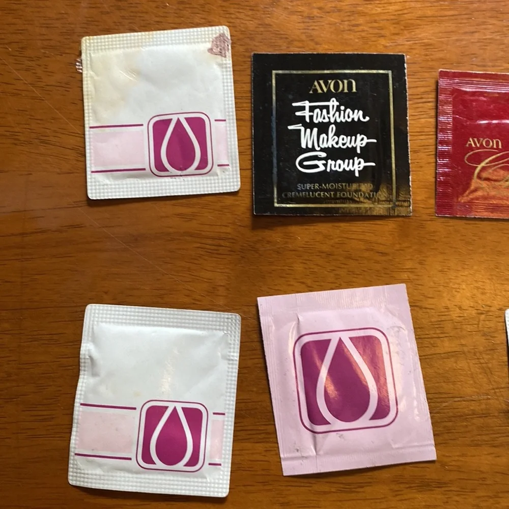 Avon 18 Vintage Samples